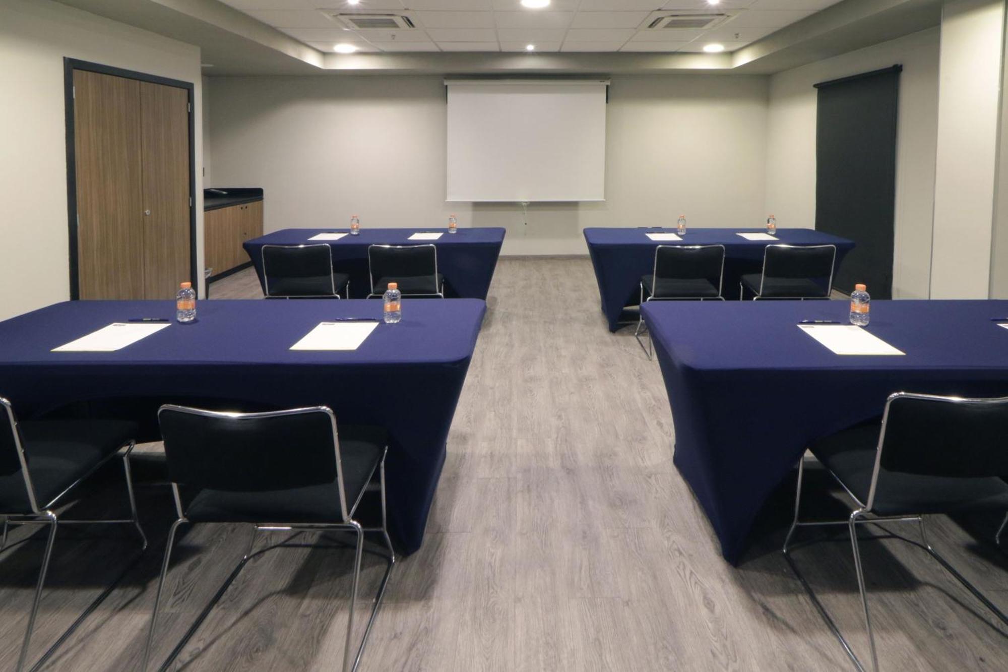City Express Plus By Marriott Cali Colombia Екстер'єр фото