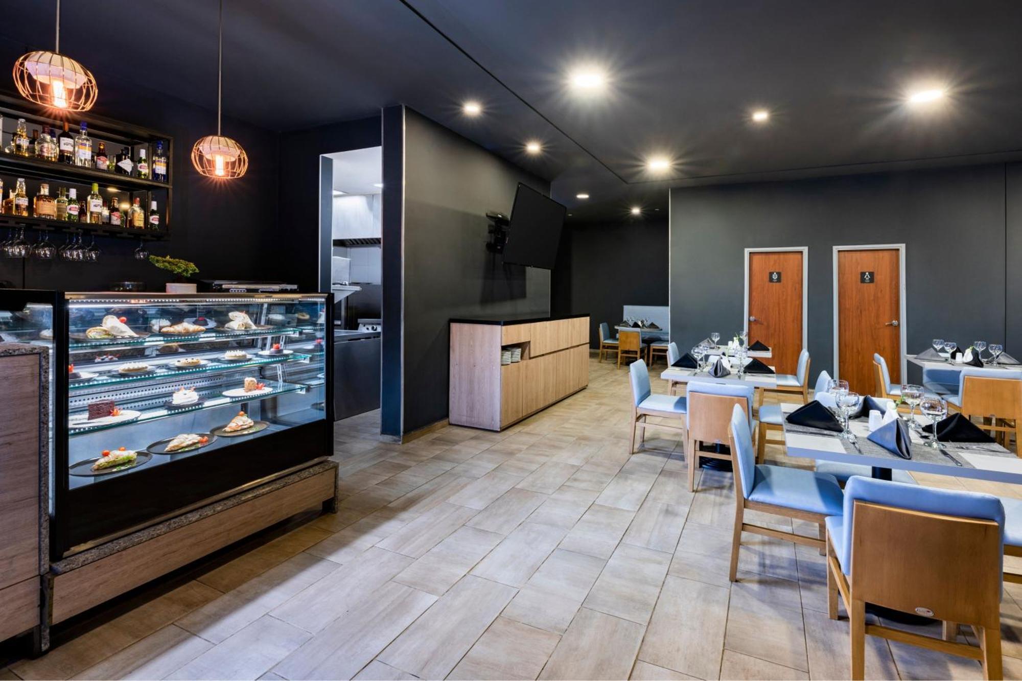 City Express Plus By Marriott Cali Colombia Екстер'єр фото