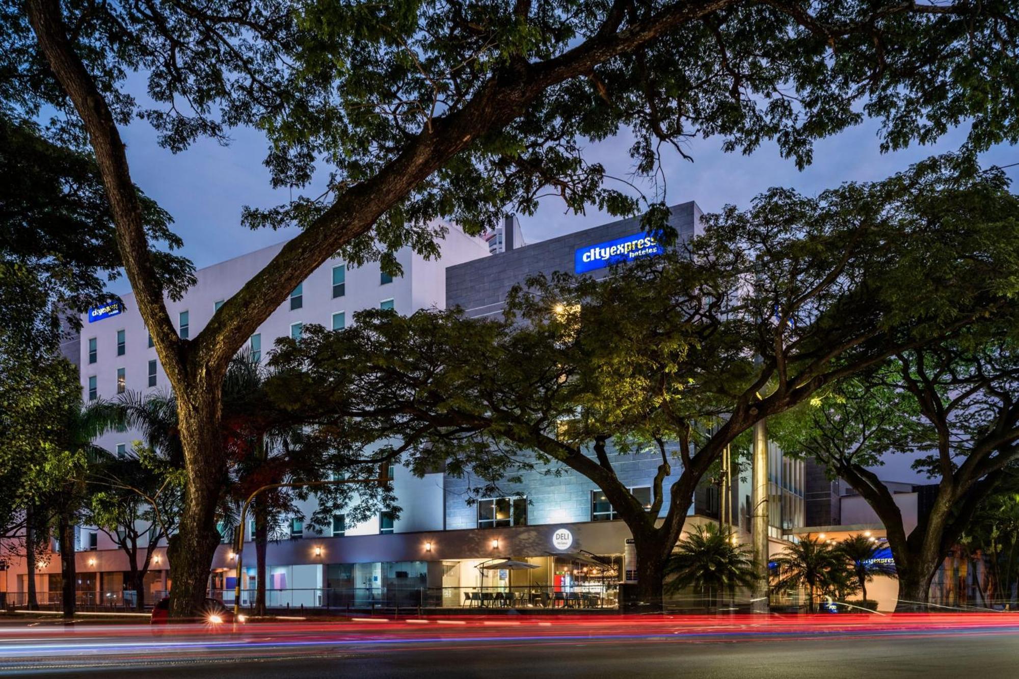 City Express Plus By Marriott Cali Colombia Екстер'єр фото