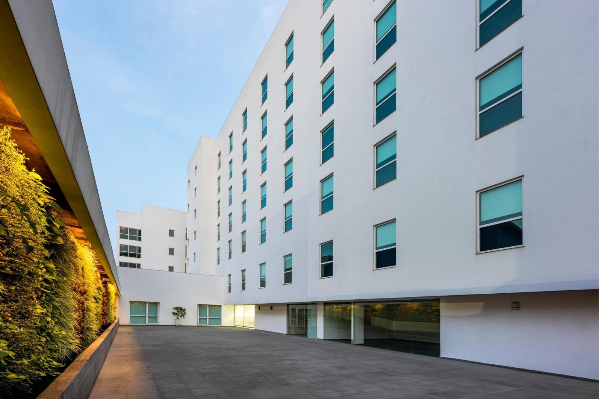 City Express Plus By Marriott Cali Colombia Екстер'єр фото